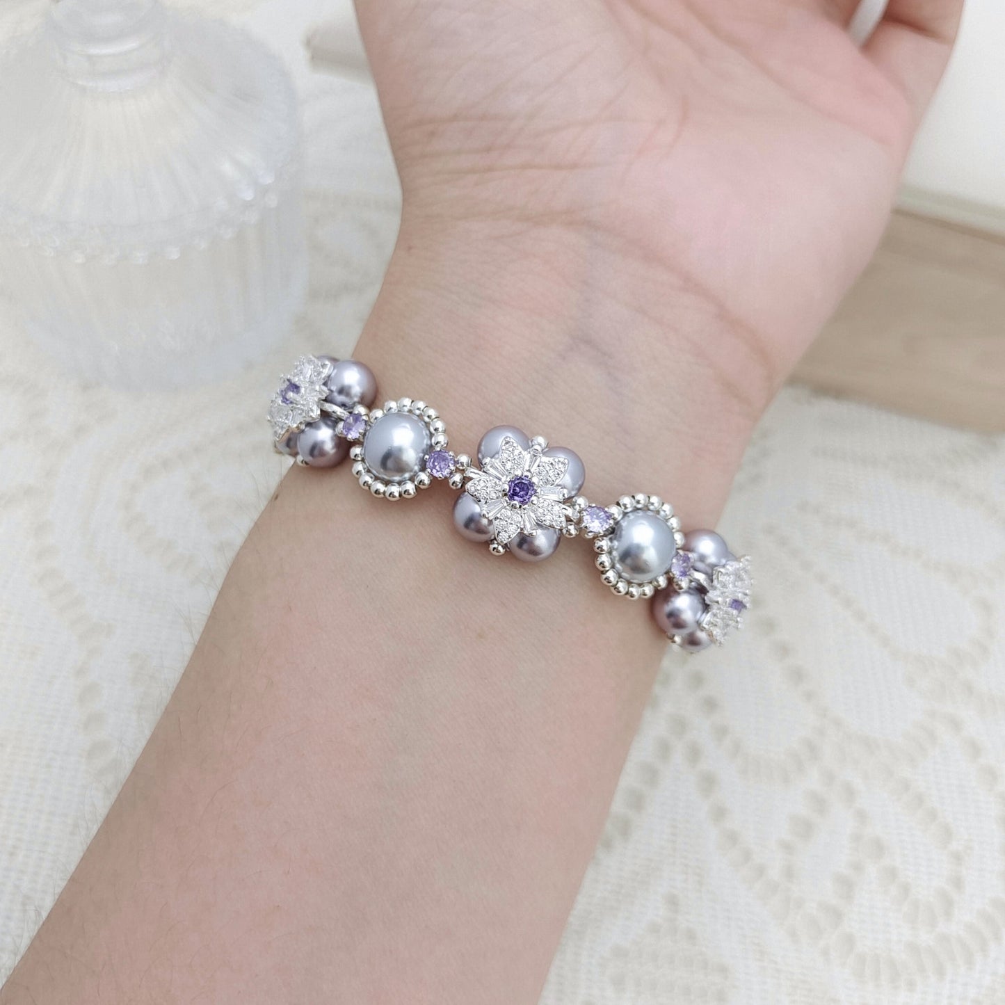 【No.136】Make Your Own Bracelet Kit – Snowfall, 6mm & 8mm Pearls, 3mm Zircons, Snowflake 3-Hole Spacer, Double-Clasp, Full Tutorial Included iFCraftorium