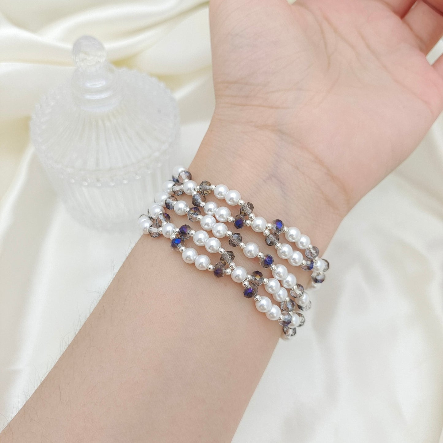 【No.131】DIY Bracelet Kit – “Five-Row Pearl Elegance” Beading Set | 4mm Pearls, Wheel Beads, 5-Row Magnetic Clasp | Complete Tutorial Included iFCraftorium