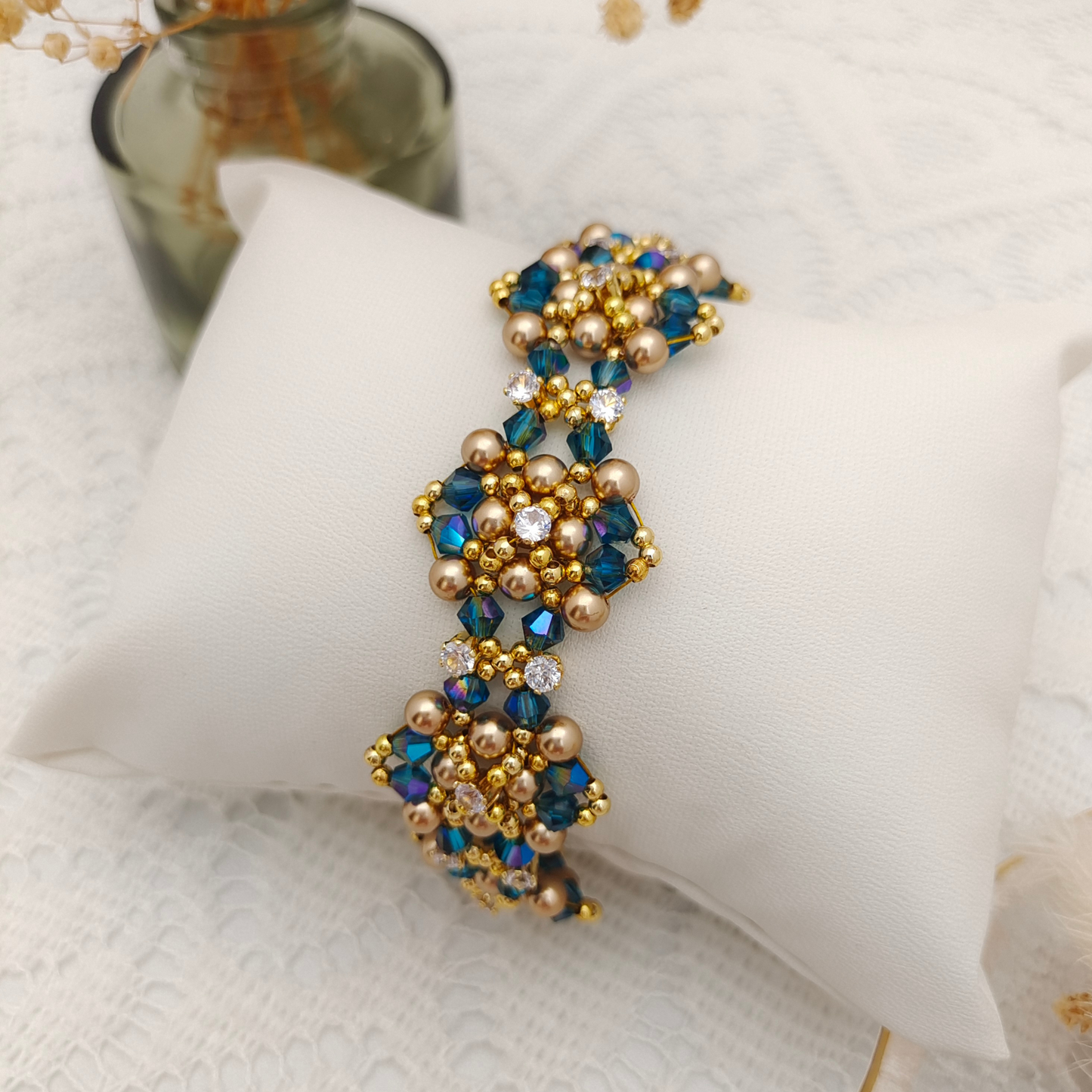 【No.102】Handmade Bracelet – Phantom Opera Crystal & Pearl with O-Clasp | Elegant Gothic-Inspired Jewelry