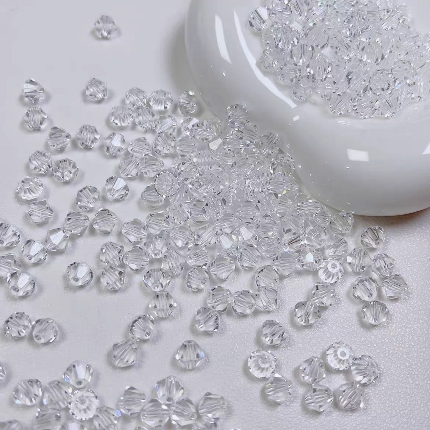 【L05】50PCS 6mm Transparent Diamond-Cut Acrylic Beads – Spacer Beads for DIY Bracelets & Necklaces