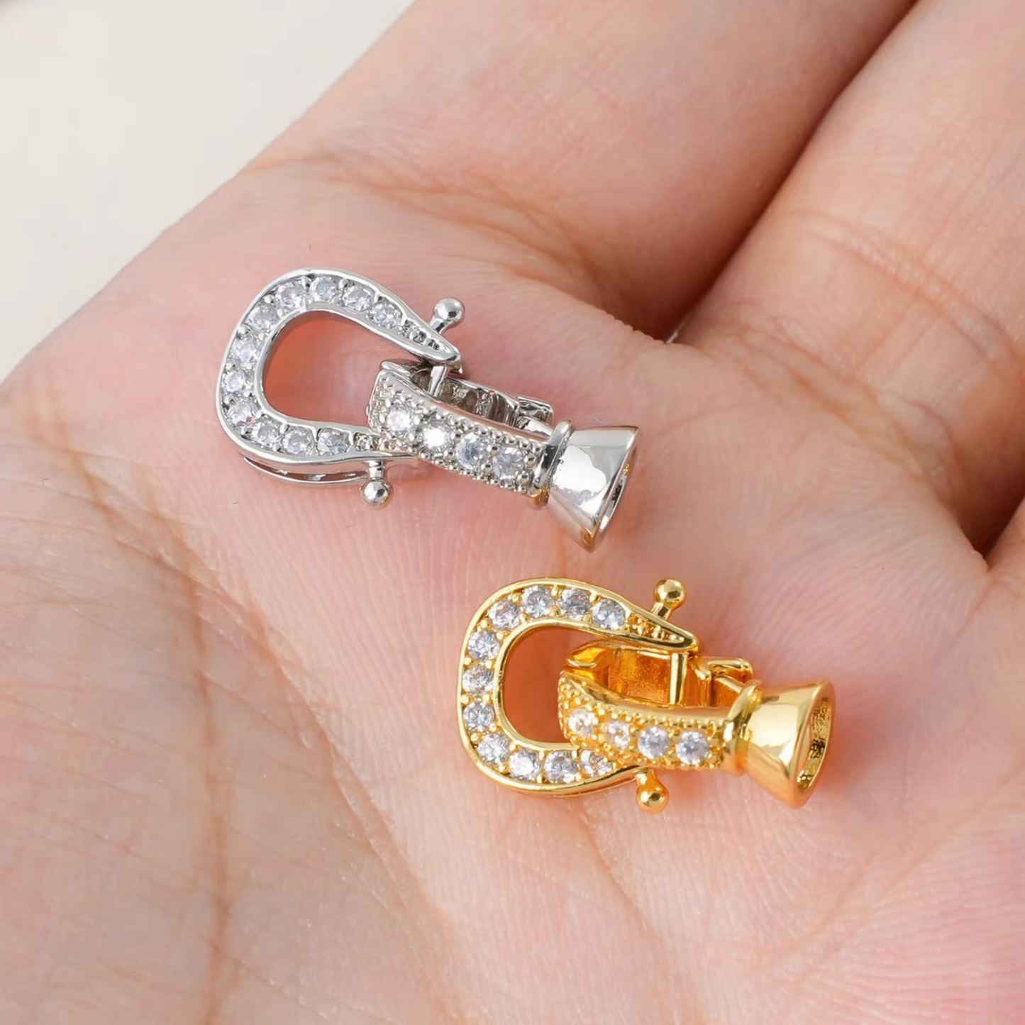 【B19】1PCS Horseshoe Clasp Connector – Micro Pave Rhinestone DIY Jewelry Findings | 19.3×10.6mm