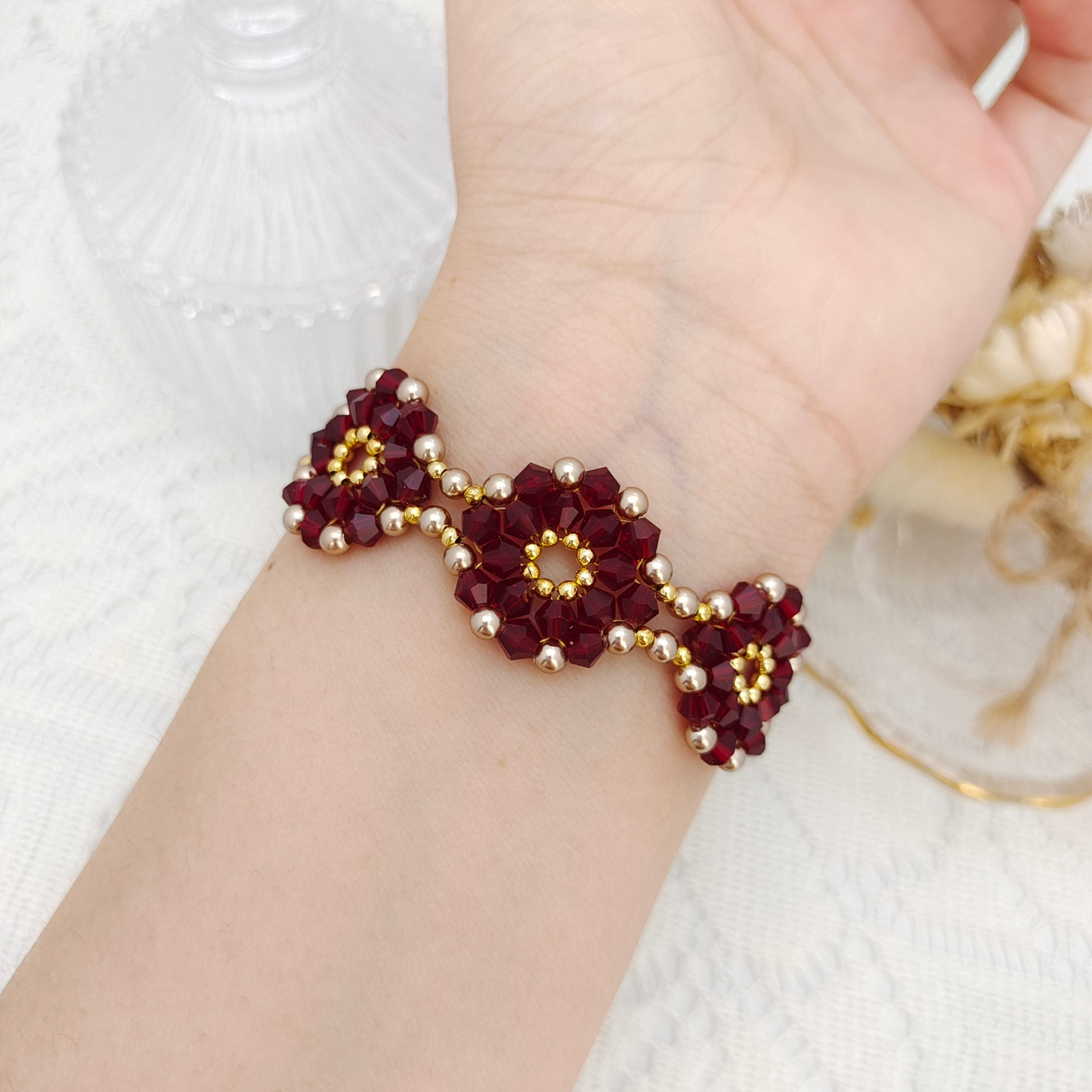 【No.95】Handmade Bracelet – Endless Summer (Hydrangea) | 4mm Light Coffee Pearls & Crystal Beads