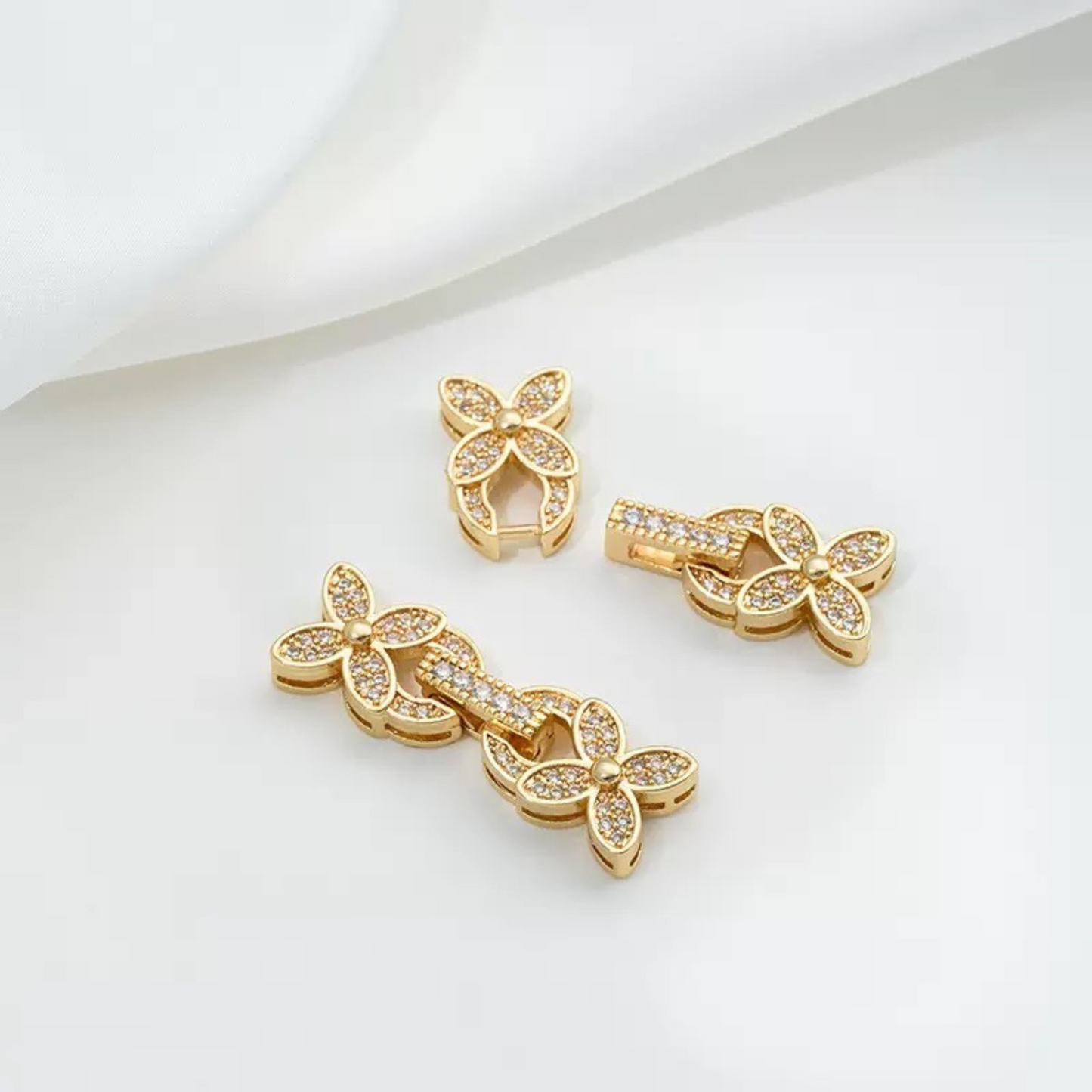 【B27】1PCS DIY Jewelry Findings – Clover Strap Clasp with Zircon | 18K Gold/Platinum Plated | Non-fading Beading Accessories