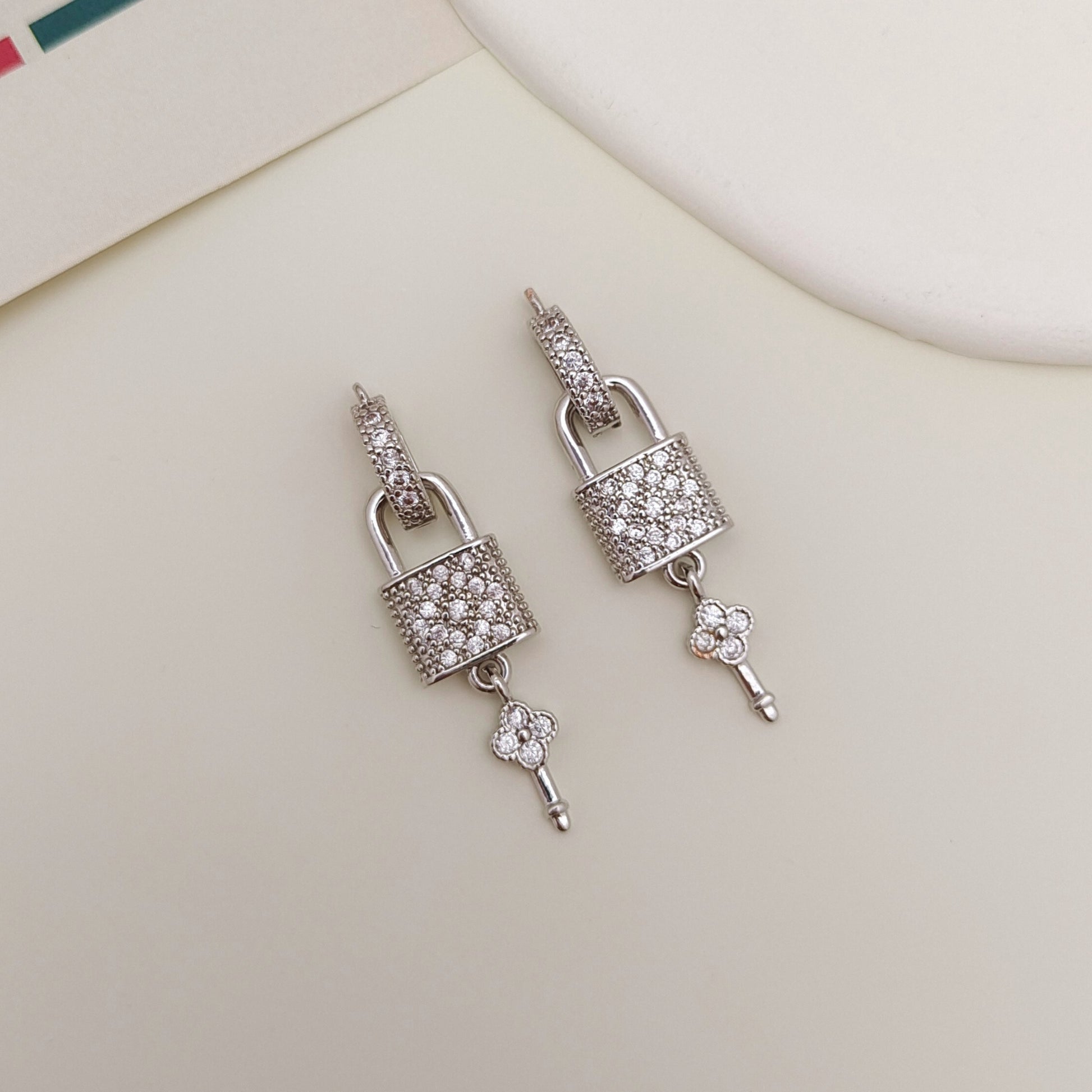 SiF-new-lt-clasp-B50 iFCraftorium