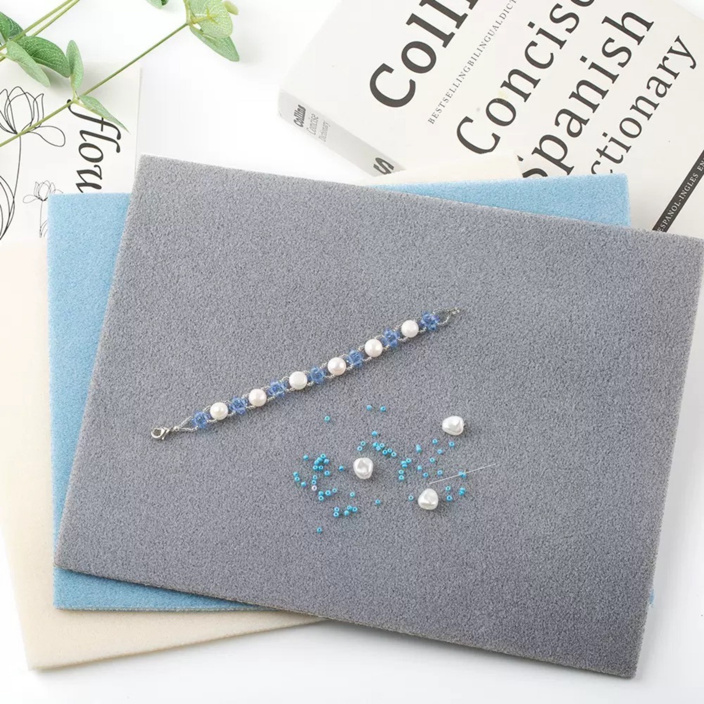 【T05】DIY Beading Velvet Mat | Anti-Slip Non-Roll Jewelry Making Tool | Bracelet & Necklace Beading Board