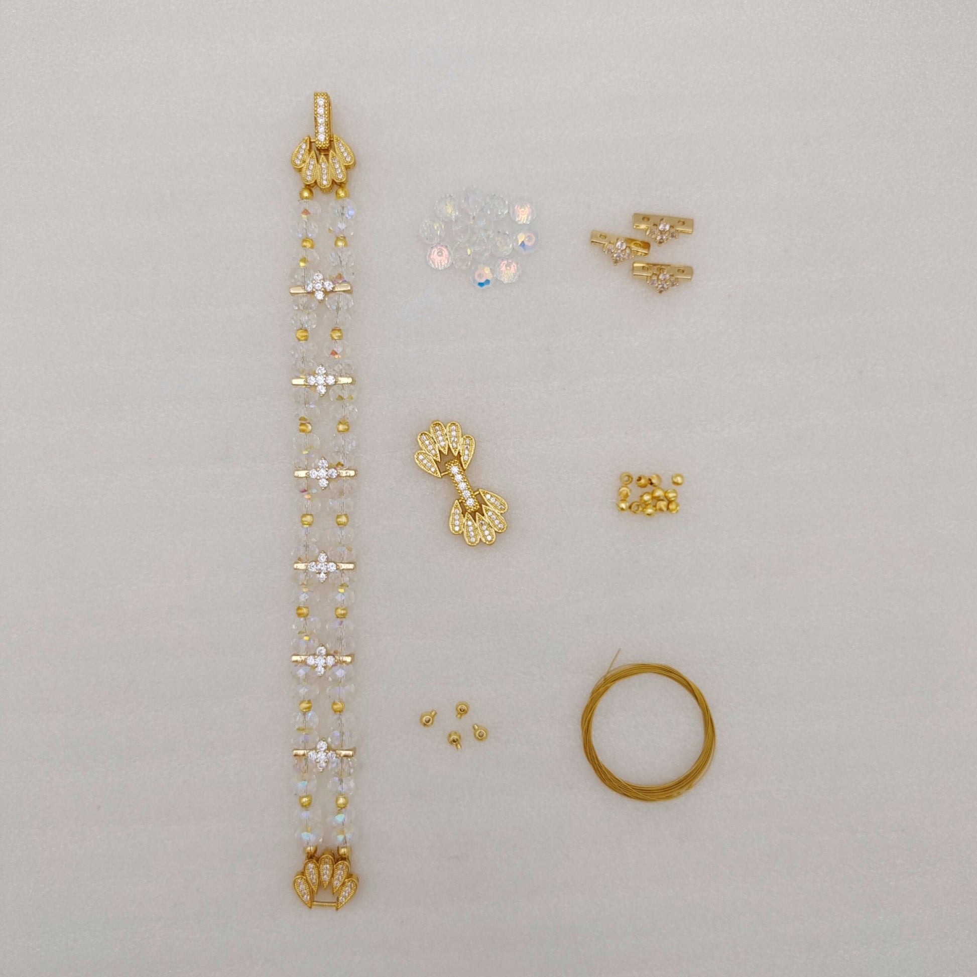 【No.129】DIY Bracelet Kit – Crystal Palace Beading Set with Wheel Beads, Cat Eye Beads & Peacock Clasp | Tutorial Included iFCraftorium