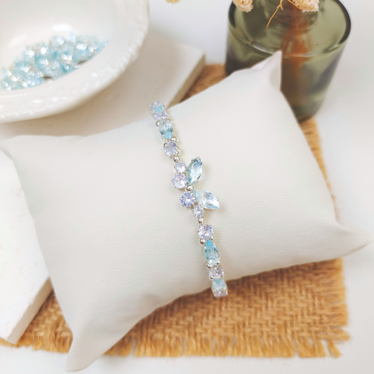 【No.36】 Handmade Little Butterfly DIY Bracelet with Zircon Crystals – Finished Jewelry Beading Gift for Her