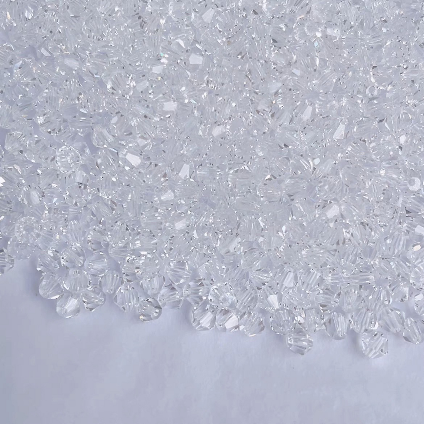 【L04】200pcs 4mm Transparent Diamond-Cut Glass Bicone Beads – Spacer Beads for DIY Bracelets & Necklaces