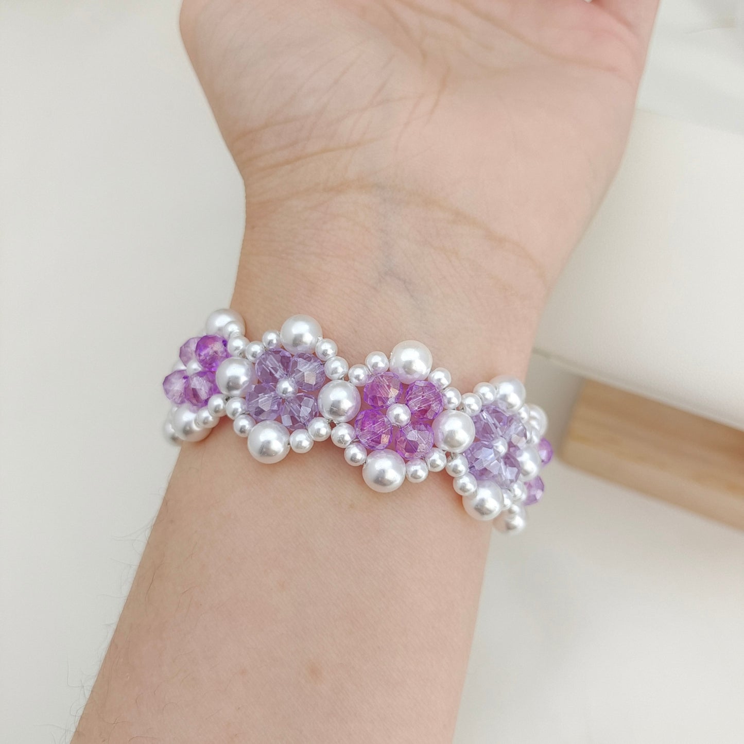 【No.144】DIY Two-Tone Floral Bracelet Kit– Pearl & Rondelle Beads with Full YouTube Tutorial iFCraftorium