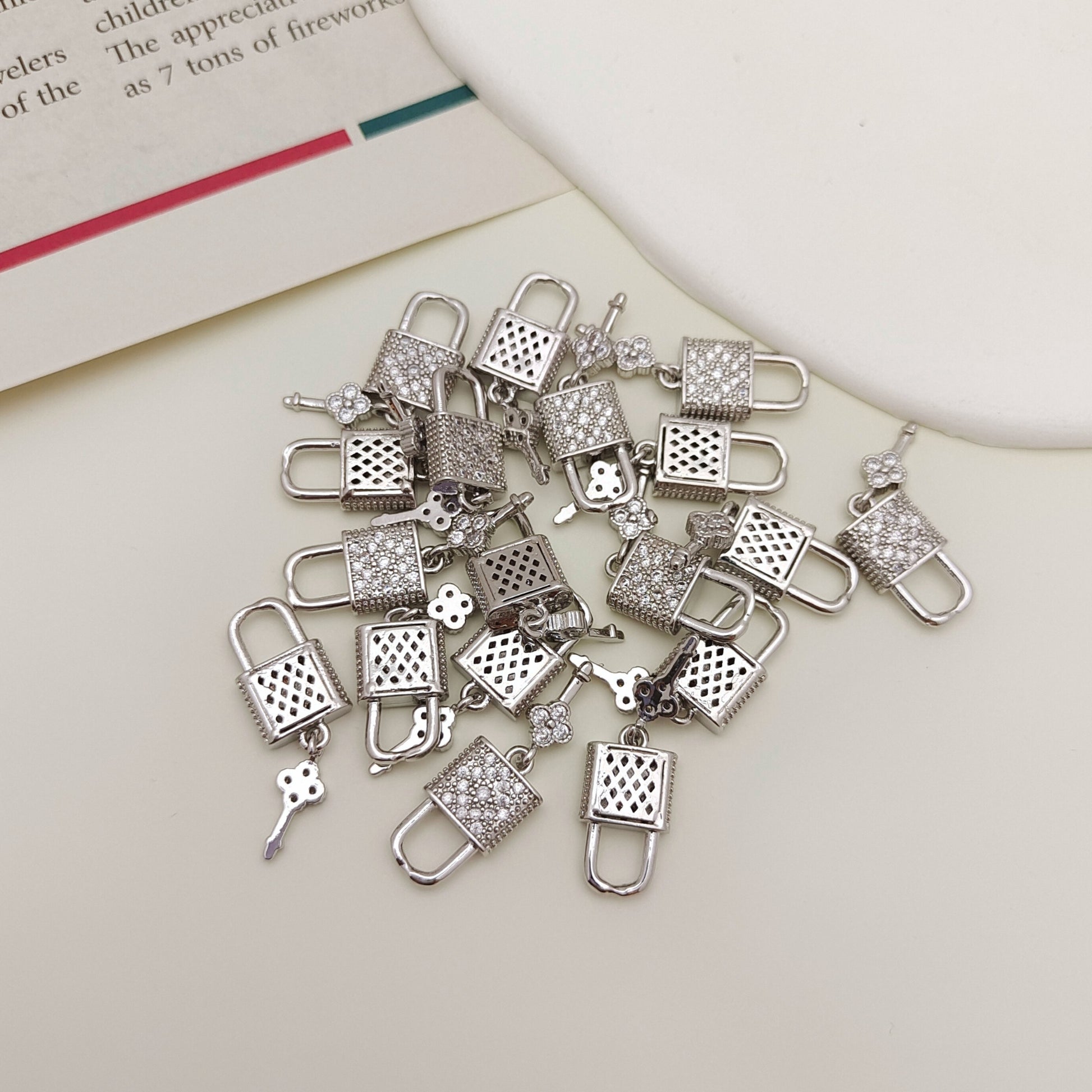 SiF-new-lt-clasp-B50 iFCraftorium