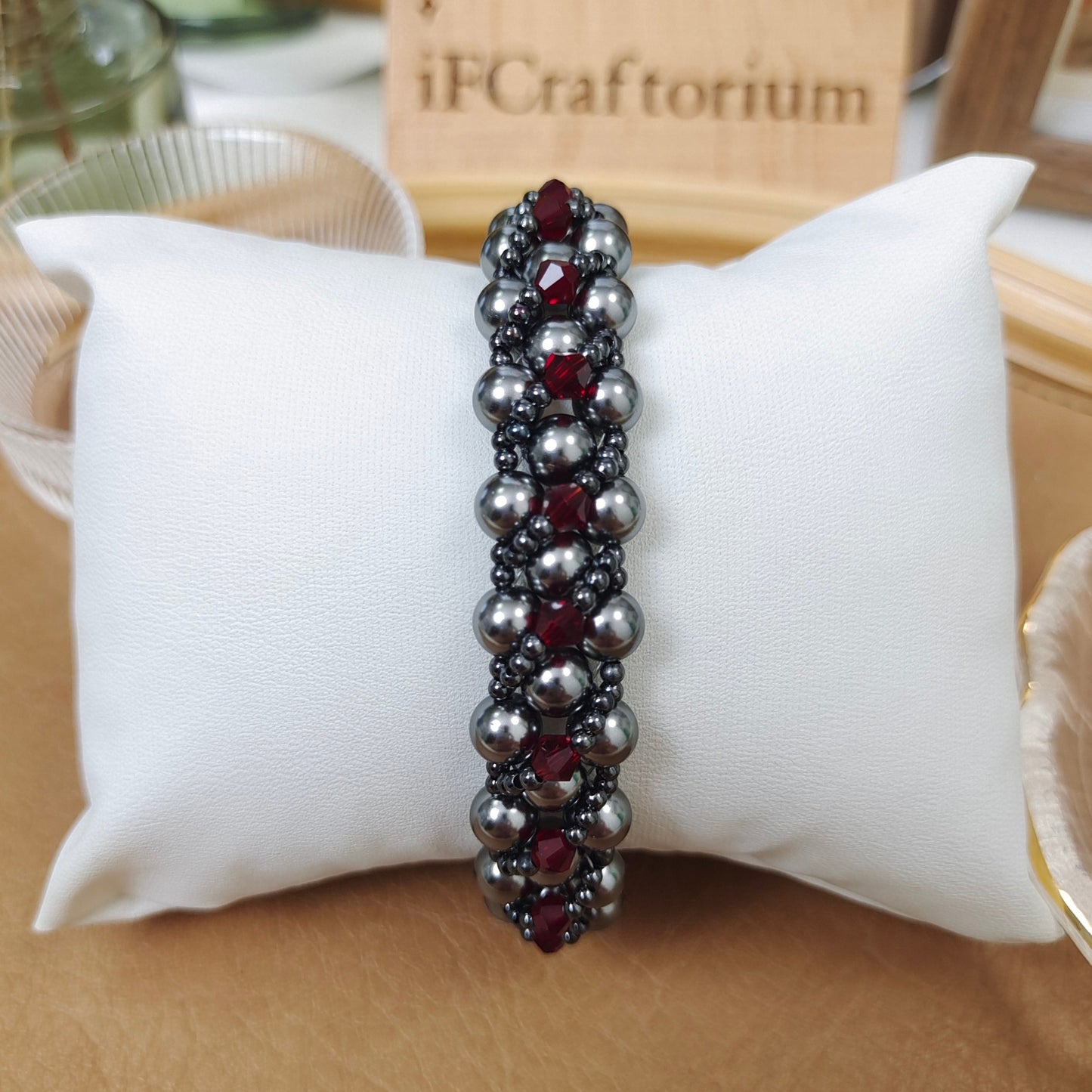 【No.120】DIY Bracelet Kit – Black Beauty Design with Pearls & Vintage Hollow Clasp, Complete Jewelry Making Set iFCraftorium