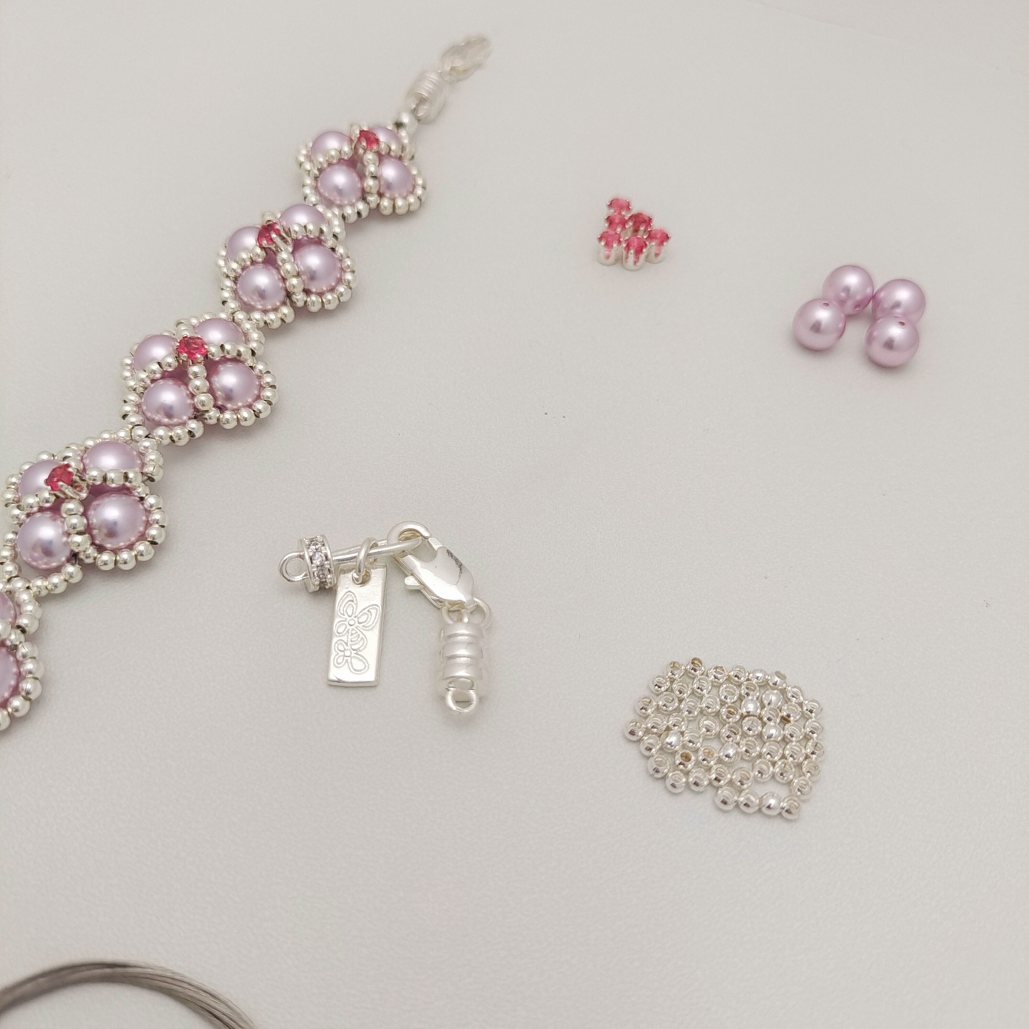 【No.103】DIY Bracelet Kit – “Purple Clover” Pearl & Crystal with Lobster Clasp | Complete Jewelry Making Set