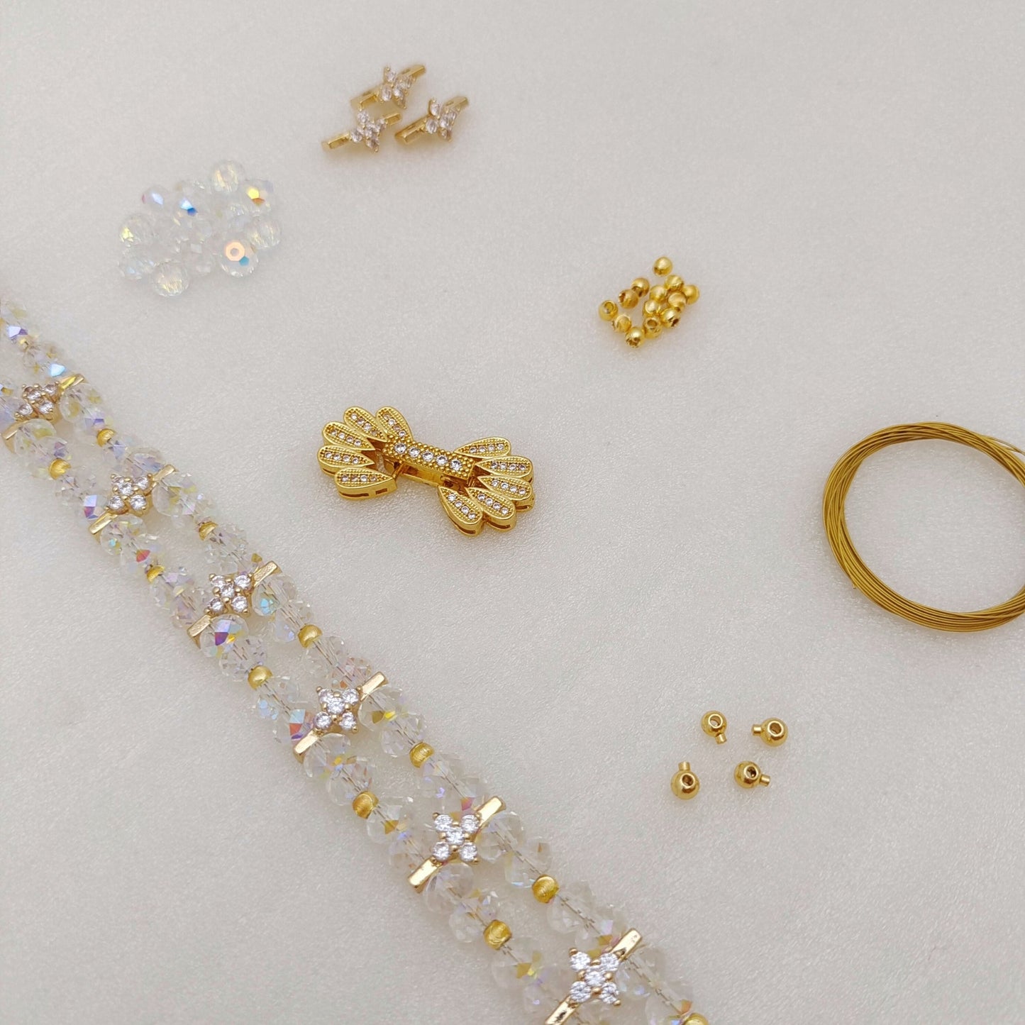 【No.129】DIY Bracelet Kit – Crystal Palace Beading Set with Wheel Beads, Cat Eye Beads & Peacock Clasp | Tutorial Included iFCraftorium