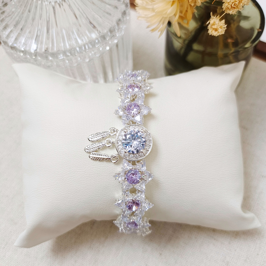 Handmade star bracelet with white triangle and purple round zircon