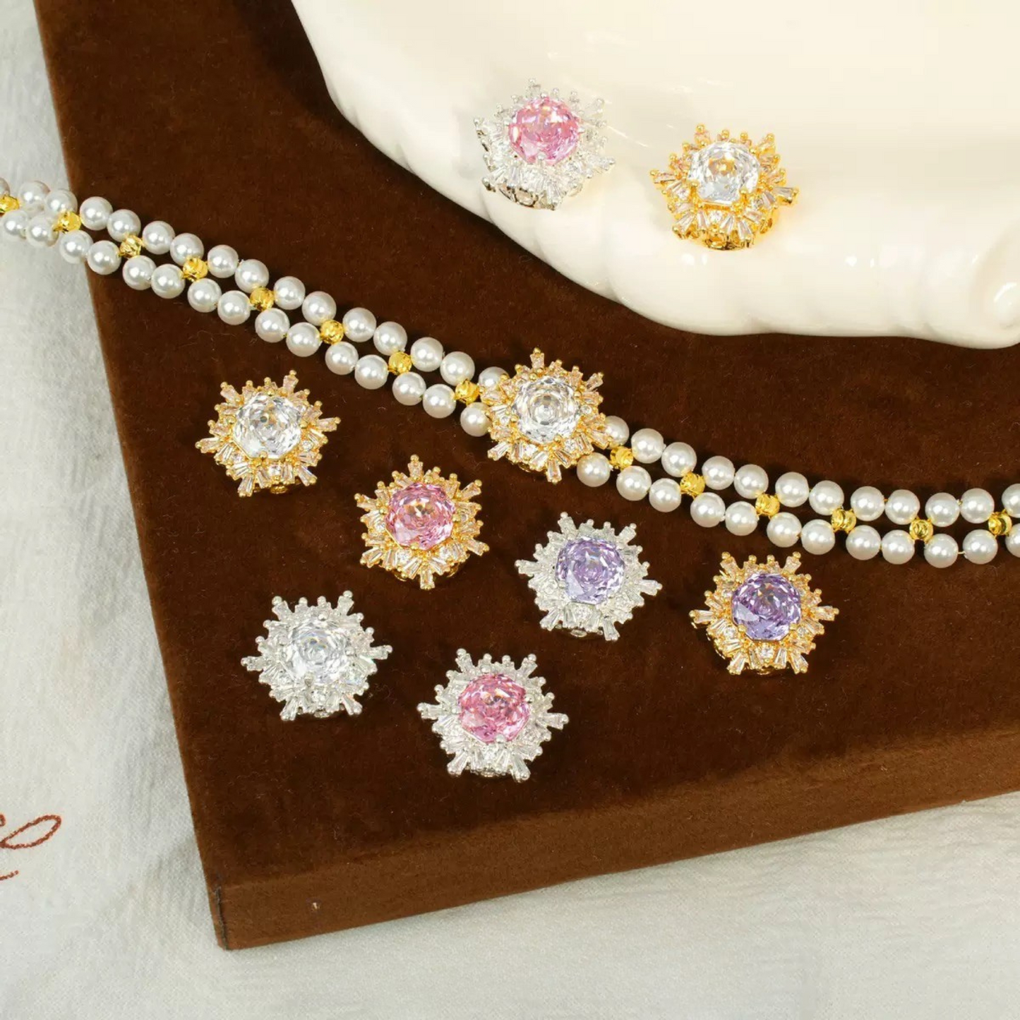 Rose-cut zircon snowflake spacer beads