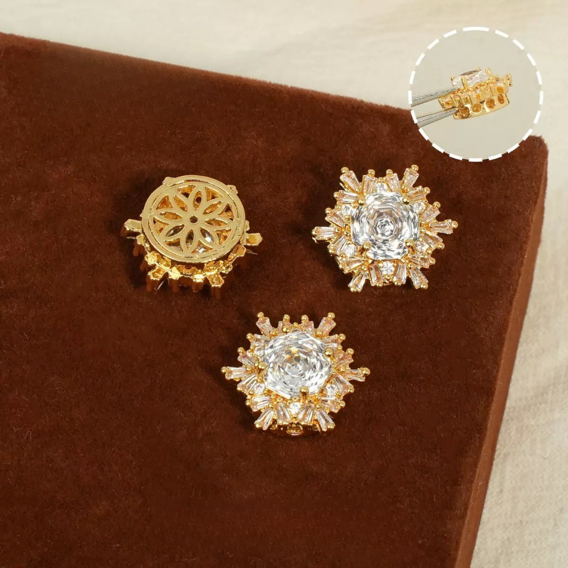 White rose-cut zircon snowflake spacer bead in gold finish