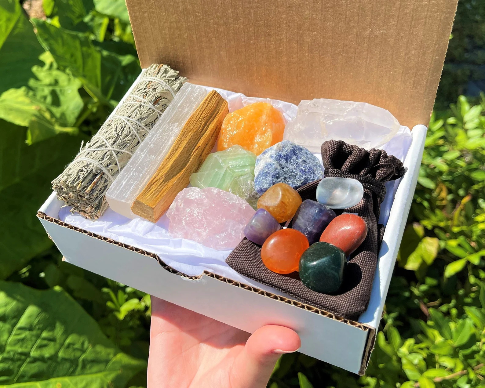 Healing crystal set packaging display