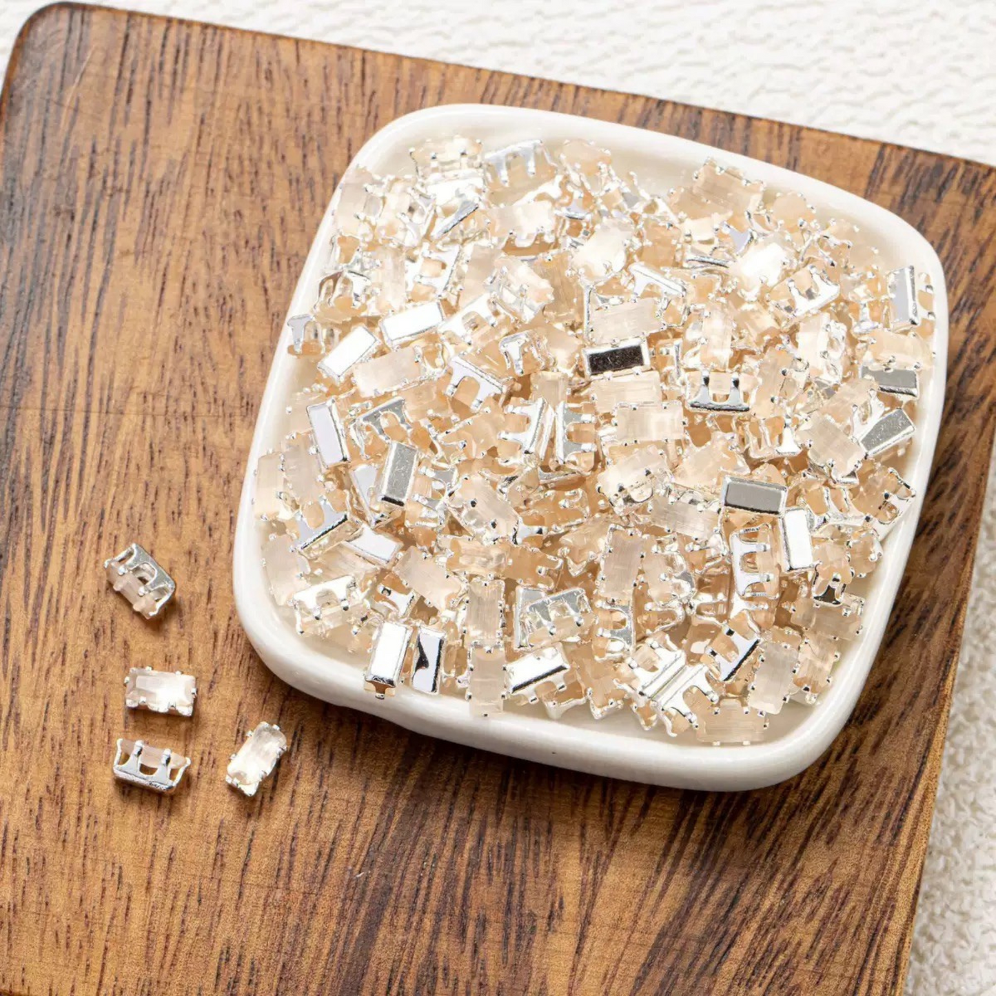 【C04】50pcs Cat Eye CZ Rectangle Beads – 2.5×5mm, Silver-Plated Claw Setting, for DIY Bracelets & Necklaces